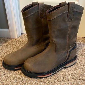 NWOT Cabela’s Men’s Boots Size 11